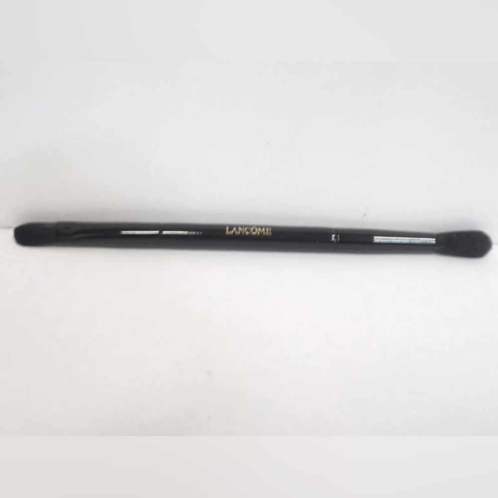 Lot of 2️⃣ NEW [Lancôme] Duel Ended (Blending & Allover) Eyeshadow Brushes - Picture 2 of 9